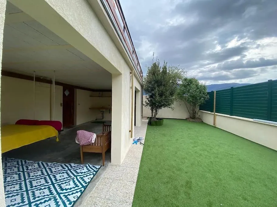 Maison Des Vues Imprenables, Jacuzzi, 1H15 Geneva Champagne-en-Valromey