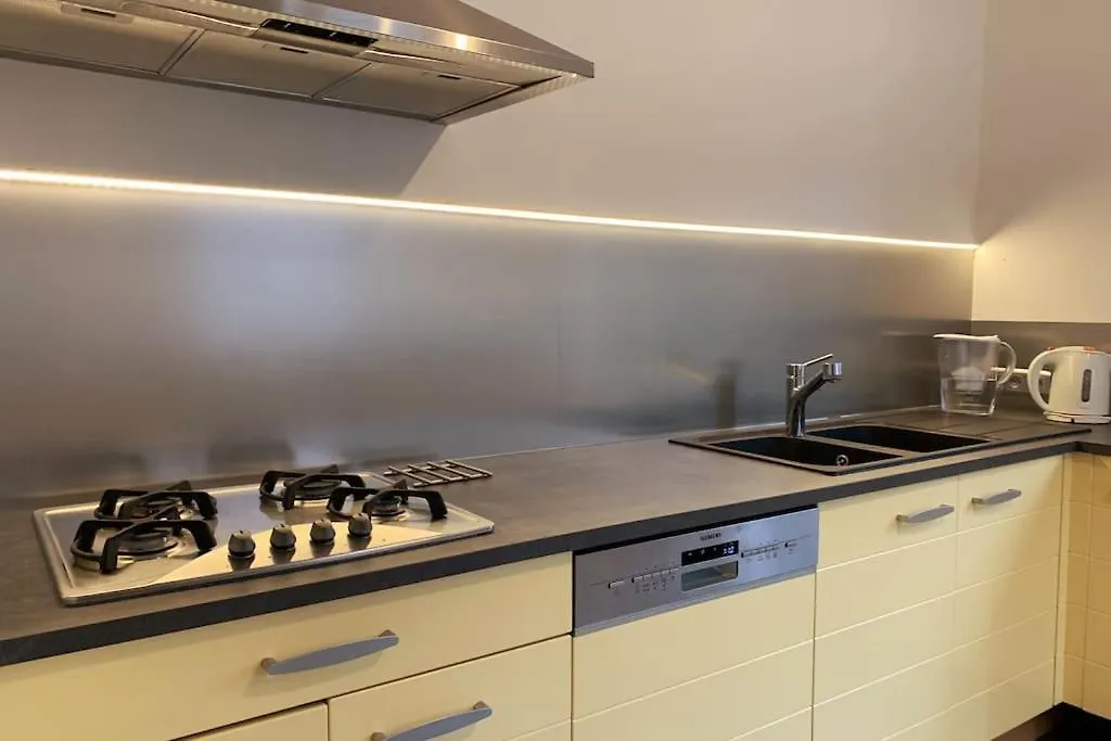 Holiday home Maison Des Vues Imprenables, Jacuzzi, 1H15 Geneva Champagne-en-Valromey